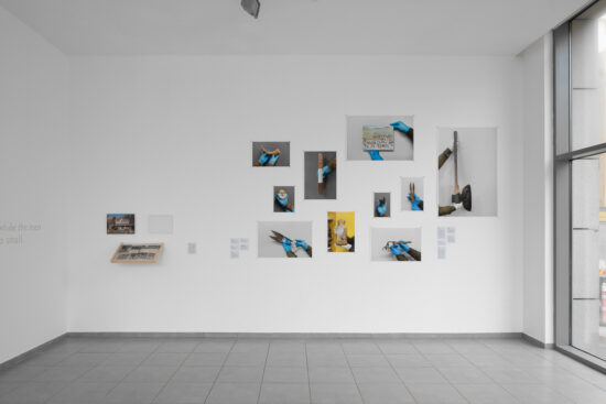 Efrat Hakimi, Zion, installation view, photo Tal Nisim