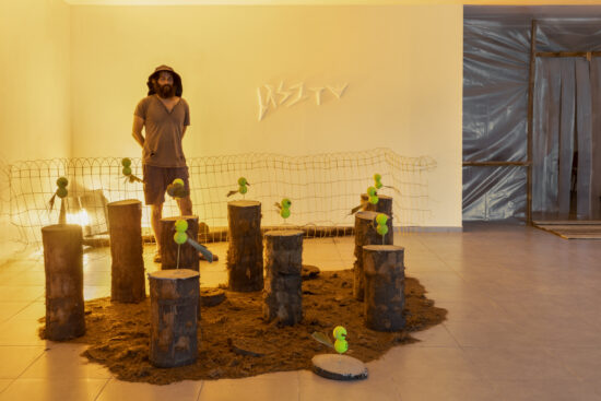 תומר דקל, בנגלדש, אוצר אבי לובין, צילום לנה גומון